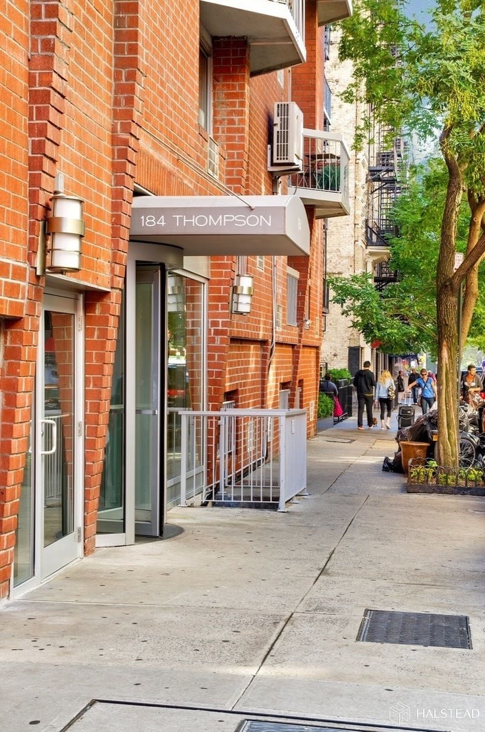 Closed 184 Thompson Street, Greenwich Village, NYC, ID 20188482