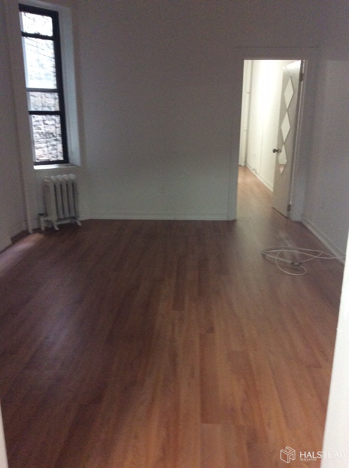 Photo 1 of 108 West 17th Street 7, Chelsea, NYC, $3,500, Web #: 20191302