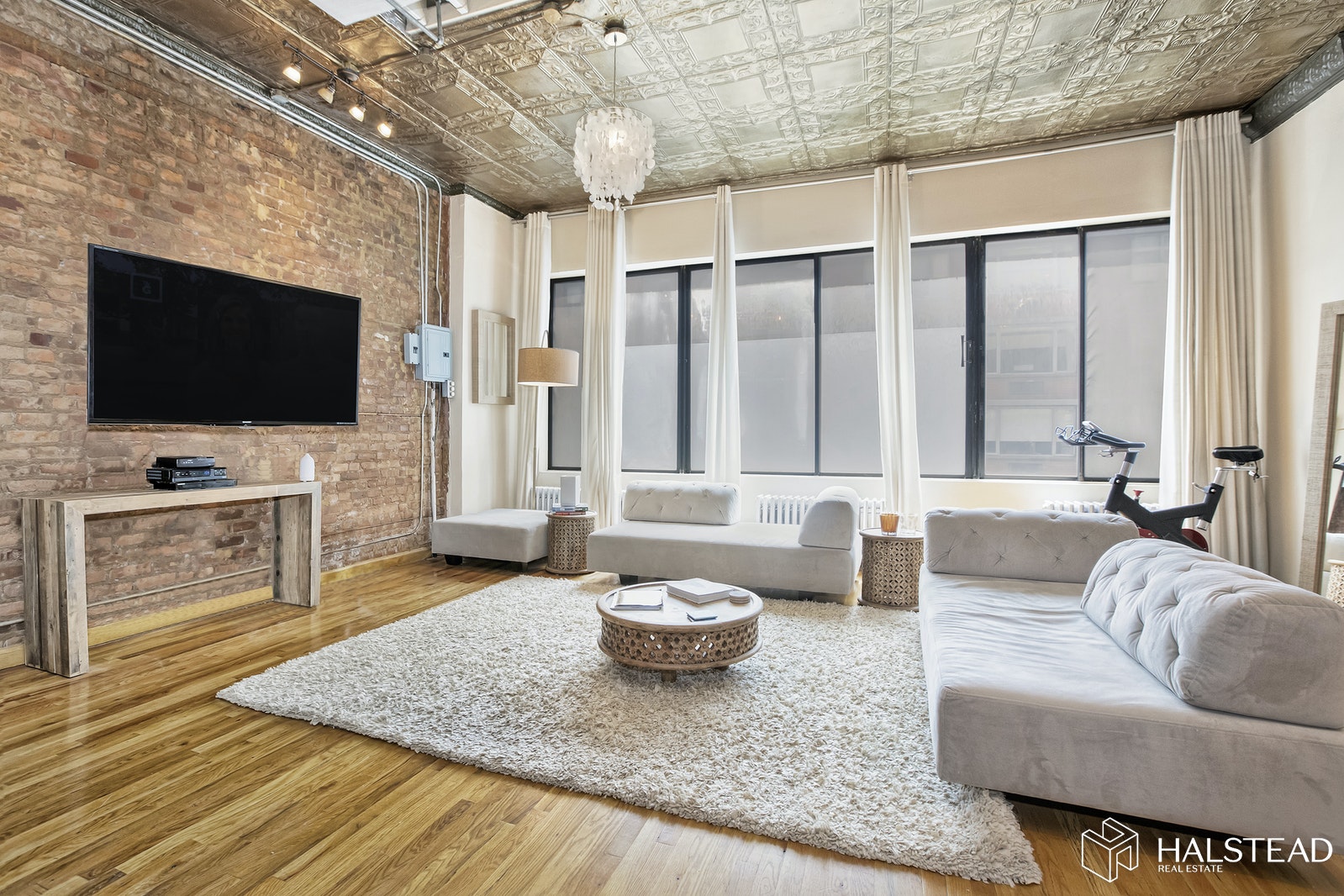 Photo 1 of 131 West 21st Street 4, Chelsea, NYC, $5,500, Web #: 20205808