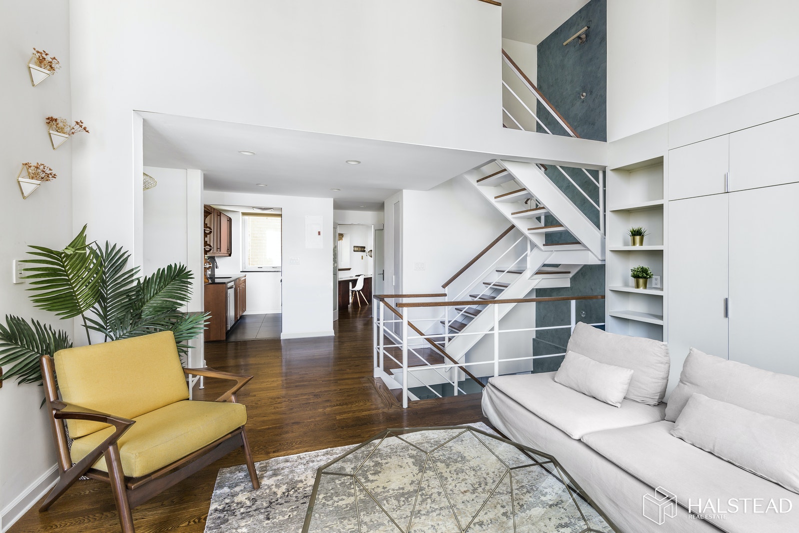 305 SECOND AVENUE 533