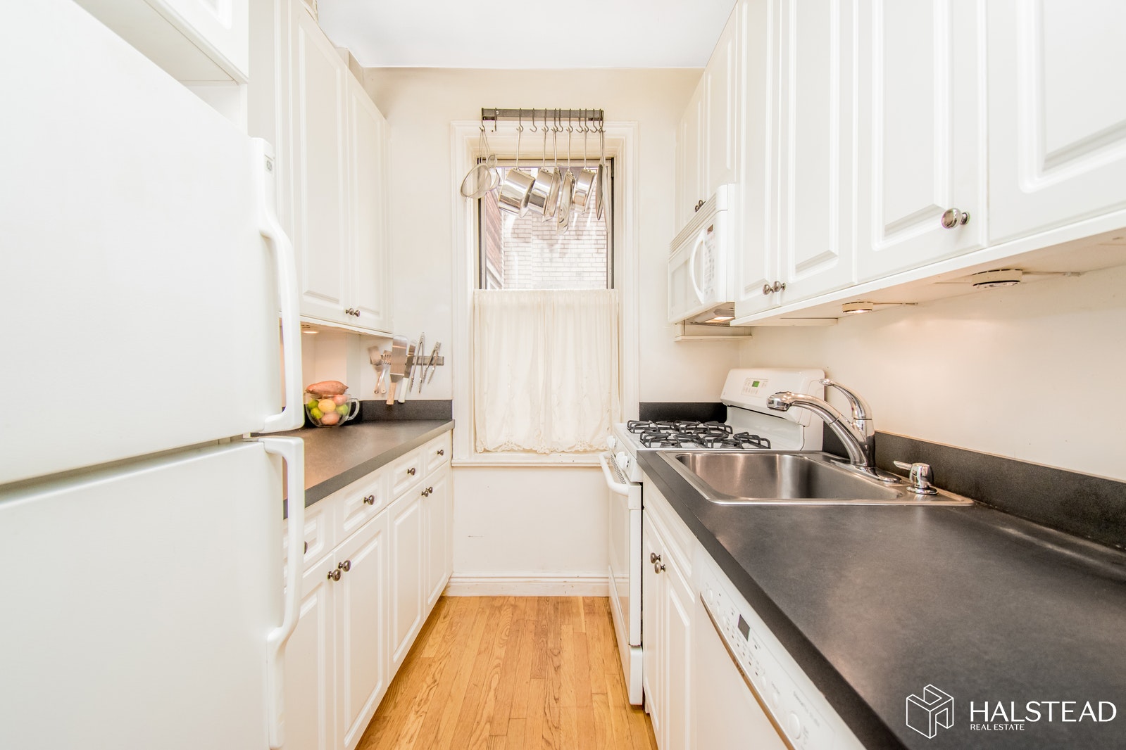 Photo 1 of 680 West 204th Street 2A, Inwood, NYC, $320,000, Web #: 20206697