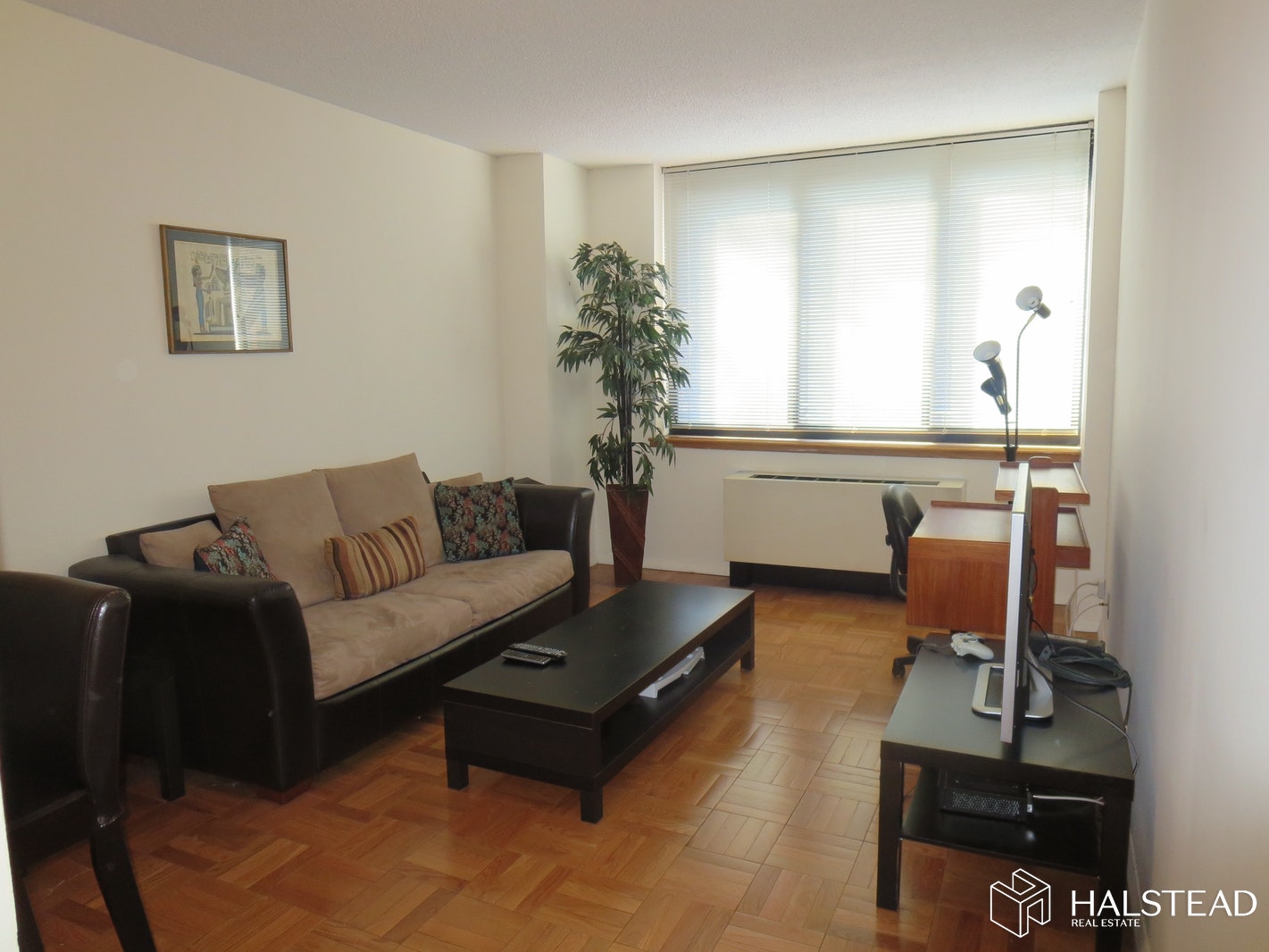 Photo 1 of 250 East 40th Street 3A, Midtown East, NYC, $2,300, Web #: 20206884