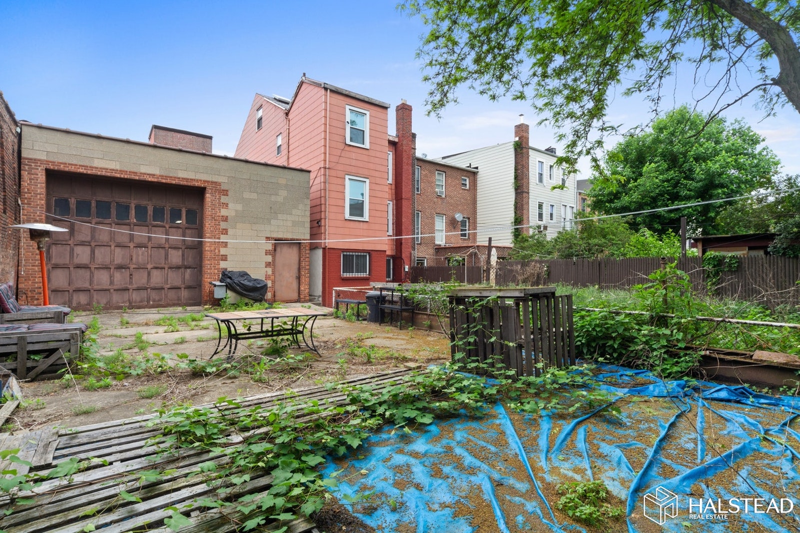 122 8th Street