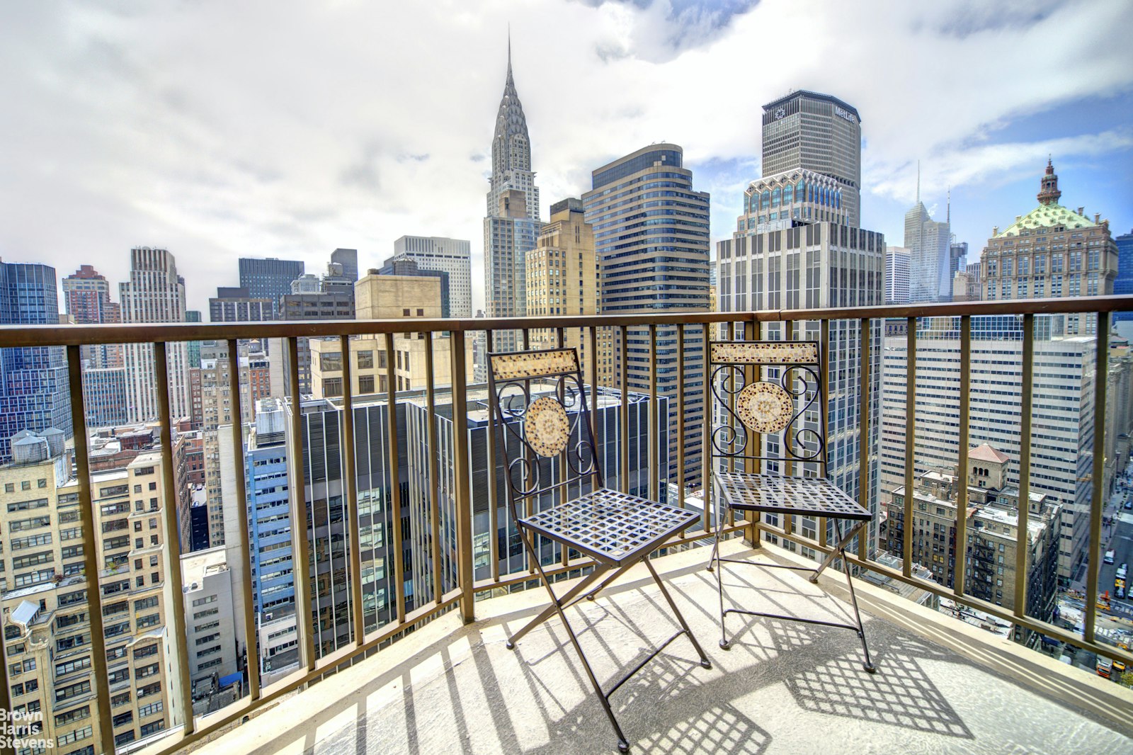 212 EAST 47TH STREET PHH