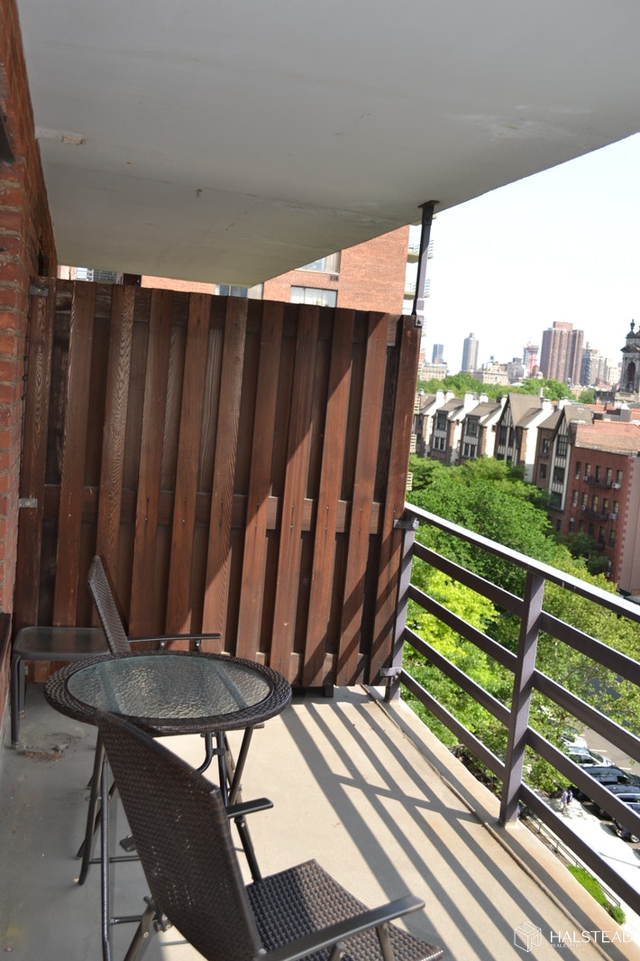 Photo 1 of 382 Central Park West, Upper West Side, NYC, $3,650, Web #: 20240430