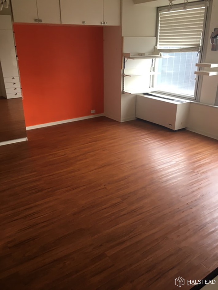 Photo 1 of 150 West 56th Street 4511, Midtown West, NYC, $2,000, Web #: 20242369