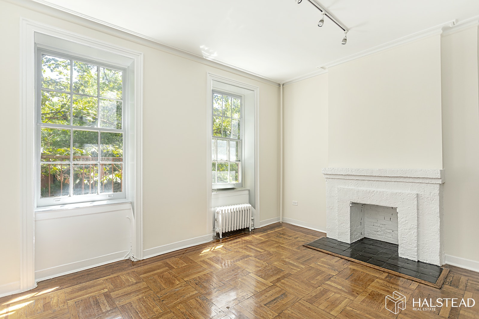 Photo 1 of Beautifully Reno  D 1BR On Morton St, West Village, NYC, $2,795, Web #: 20249423