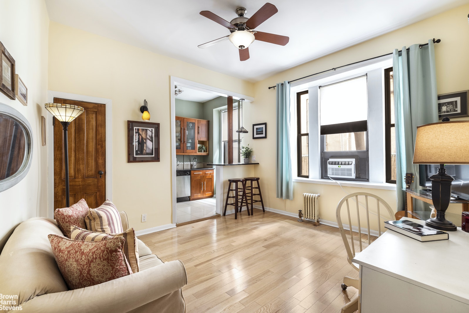 Photo 1 of 203 West 98th Street 1C, Upper West Side, NYC, $465,000, Web #: 20266304