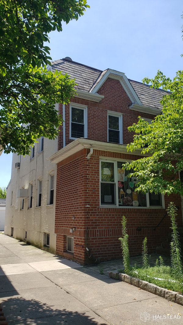 85 -20 67TH DRIVE