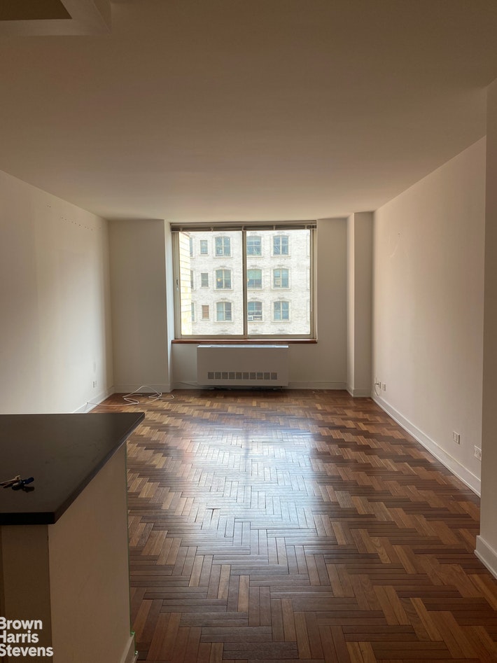 Photo 1 of 2373 Broadway 1402, Upper West Side, NYC, $3,500, Web #: 20283640