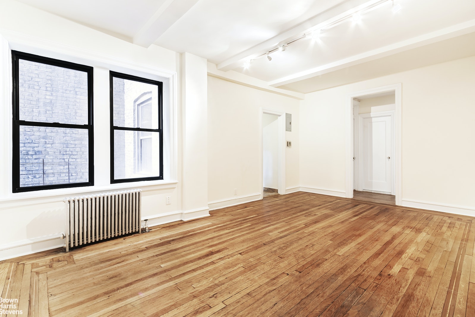 Photo 1 of 350 West 55th Street 3F, Midtown West, NYC, $2,912, Web #: 20283930