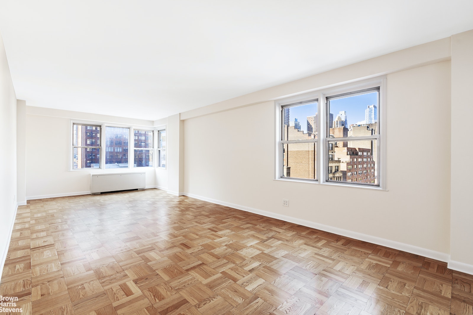 Photo 1 of 301 West 45th Street 11L, Midtown West, NYC, $2,429, Web #: 20283991