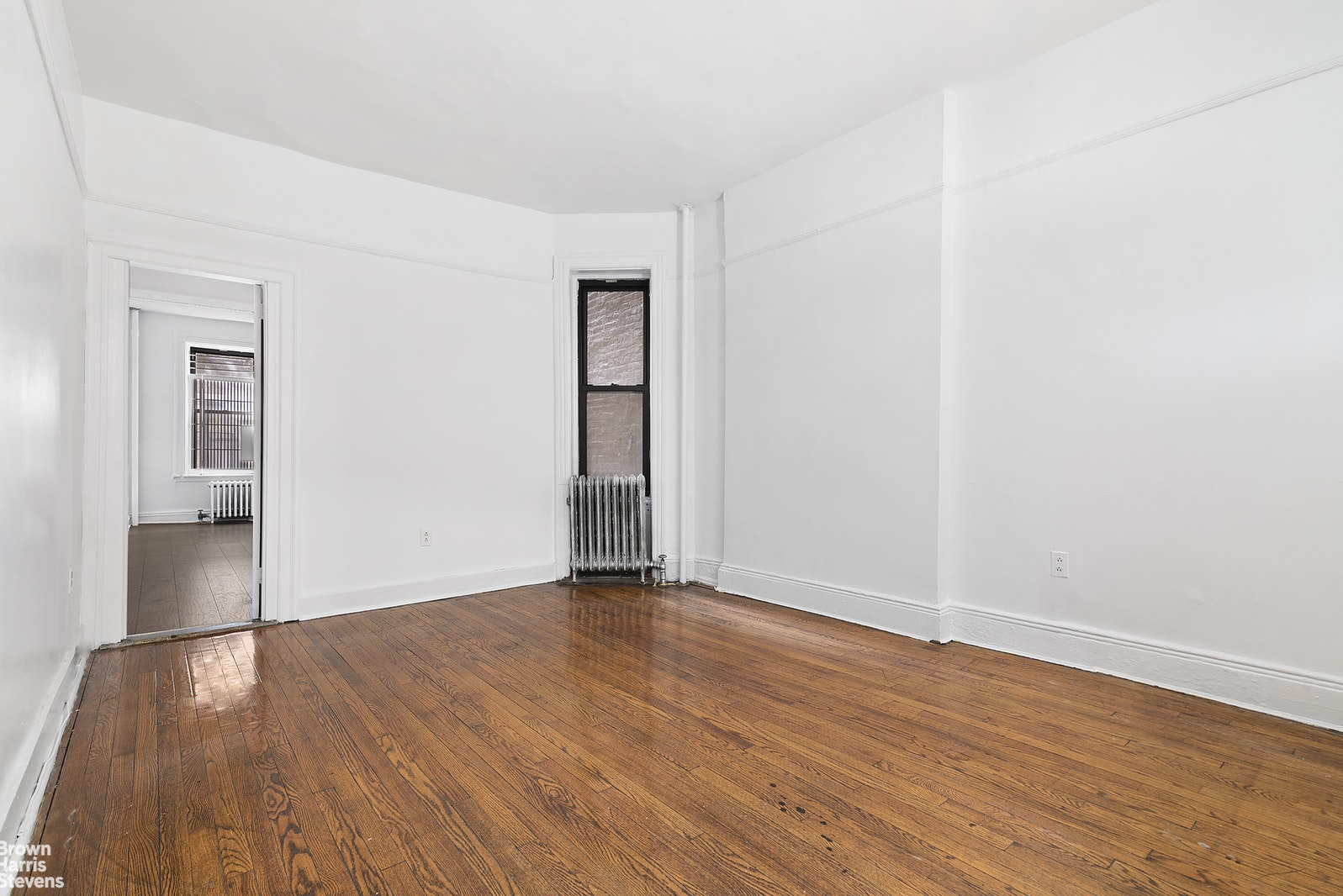 Photo 1 of 108 West 17th Street 6, Chelsea, NYC, $2,800, Web #: 20298156