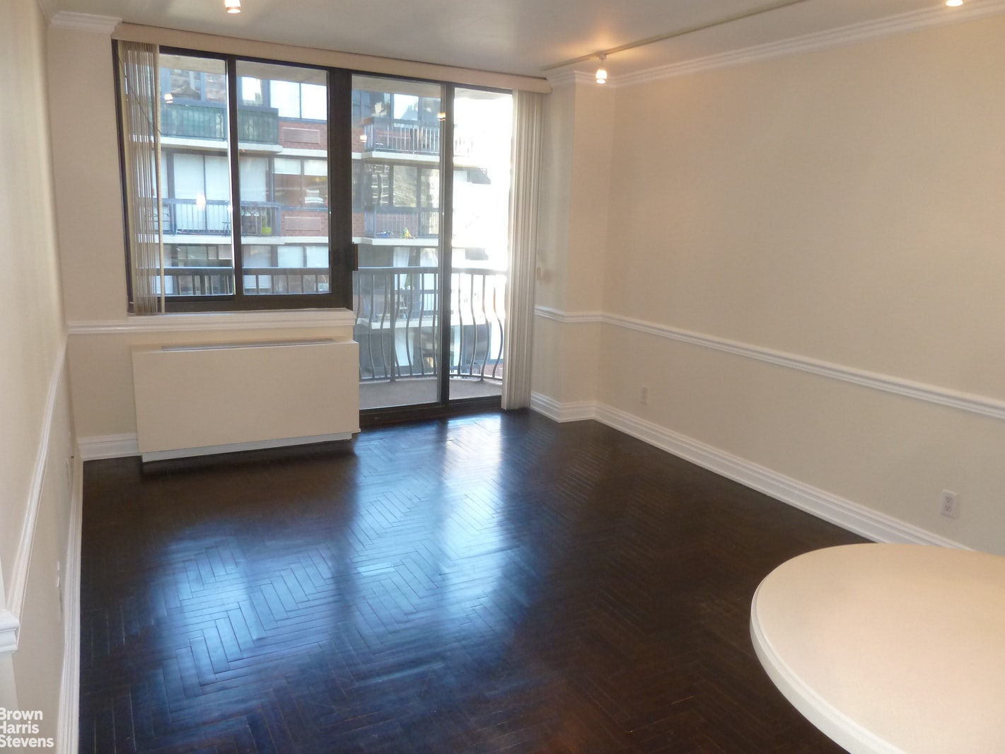 Photo 1 of 343 East 74th Street, Upper East Side, NYC, $3,400, Web #: 20306200