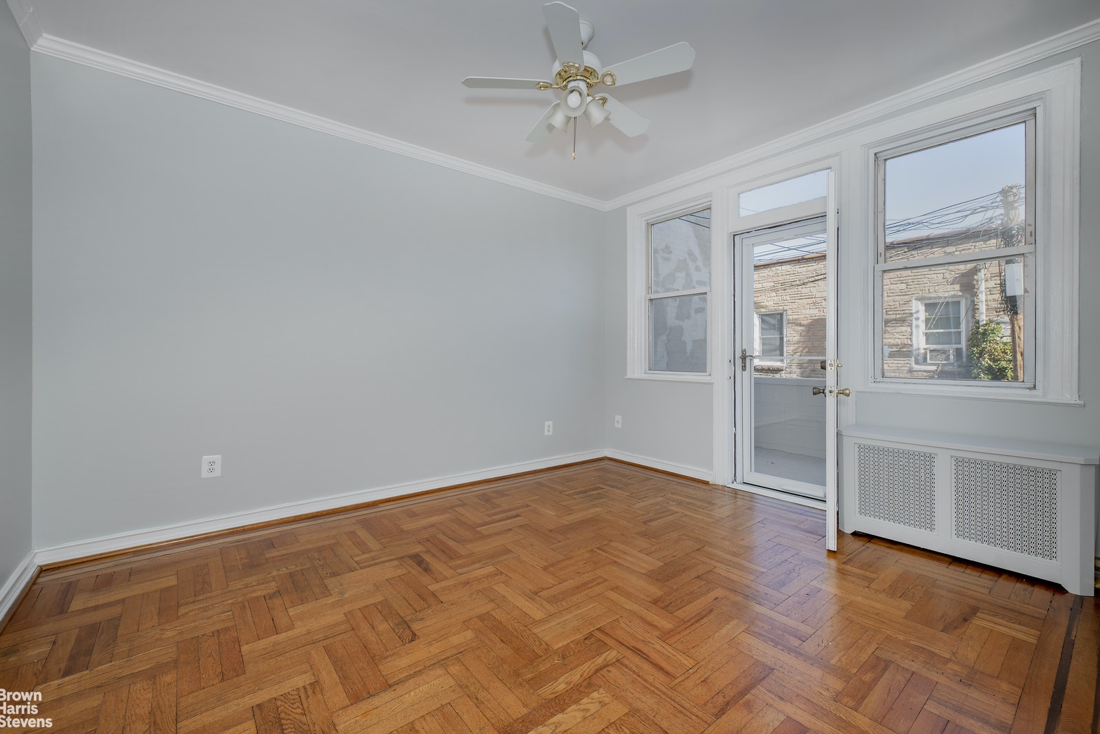 Photo 1 of 21-23 32nd Street 1, Steinway-Ditmars, Queens, NY, $2,200, Web #: 20323044