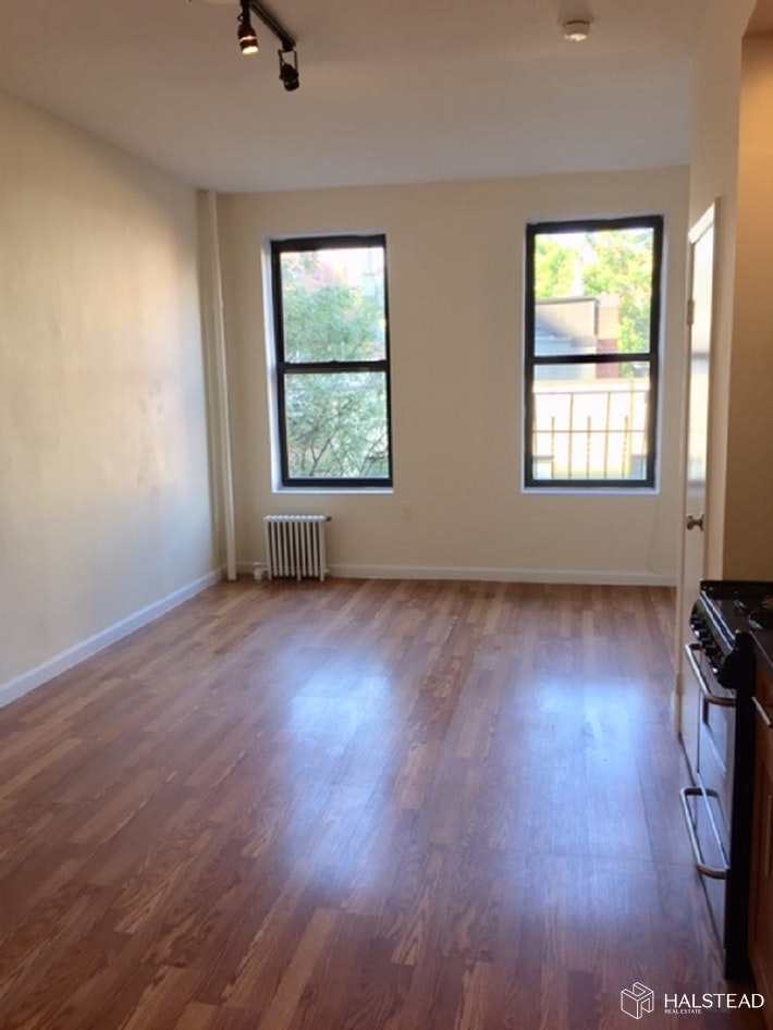 Photo 1 of 228 East 80th Street 5Fw, Upper East Side, NYC, $2,025, Web #: 20327370