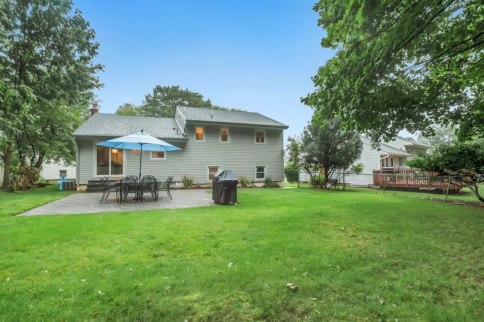 Closed 23 Morris Court, Cedar Grove, New Jersey, ID 20358207 Brown