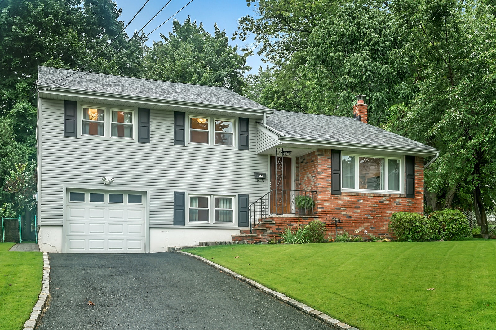 Closed 23 Morris Court, Cedar Grove, New Jersey, ID 20358207 Brown