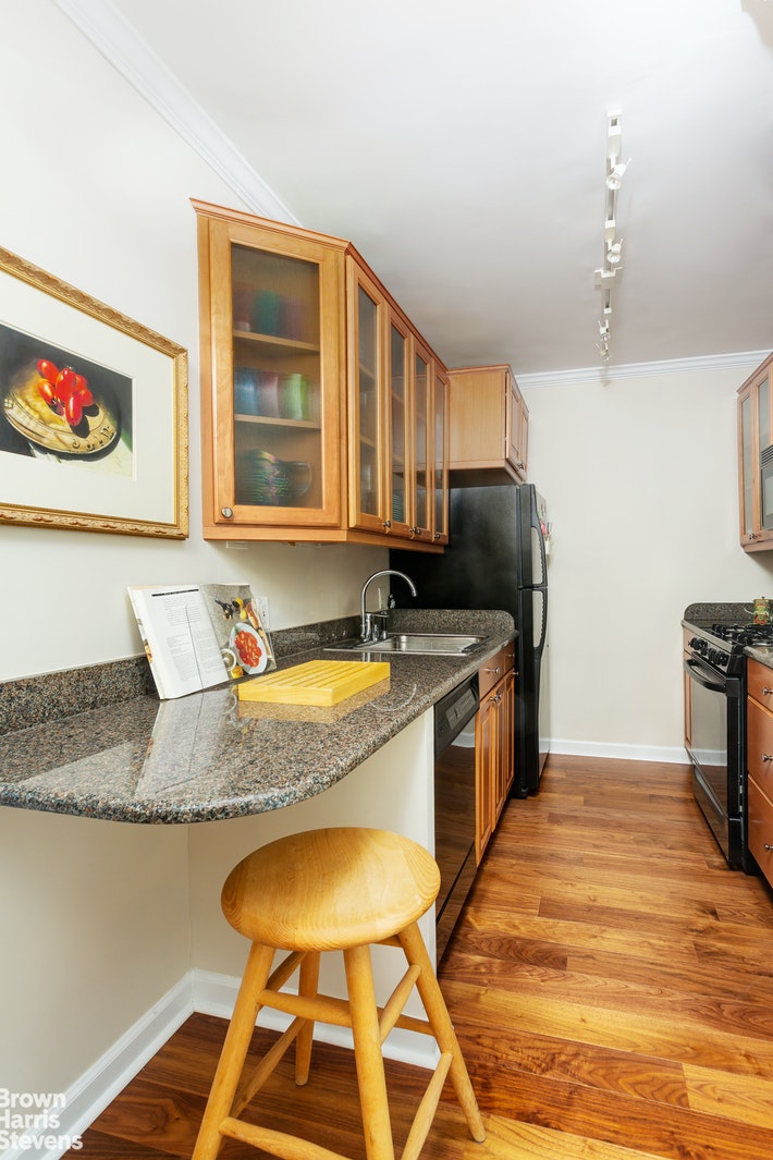 2621 Palisade Ave In Spuyten Duyvil Sales Rentals Floorplans Streeteasy