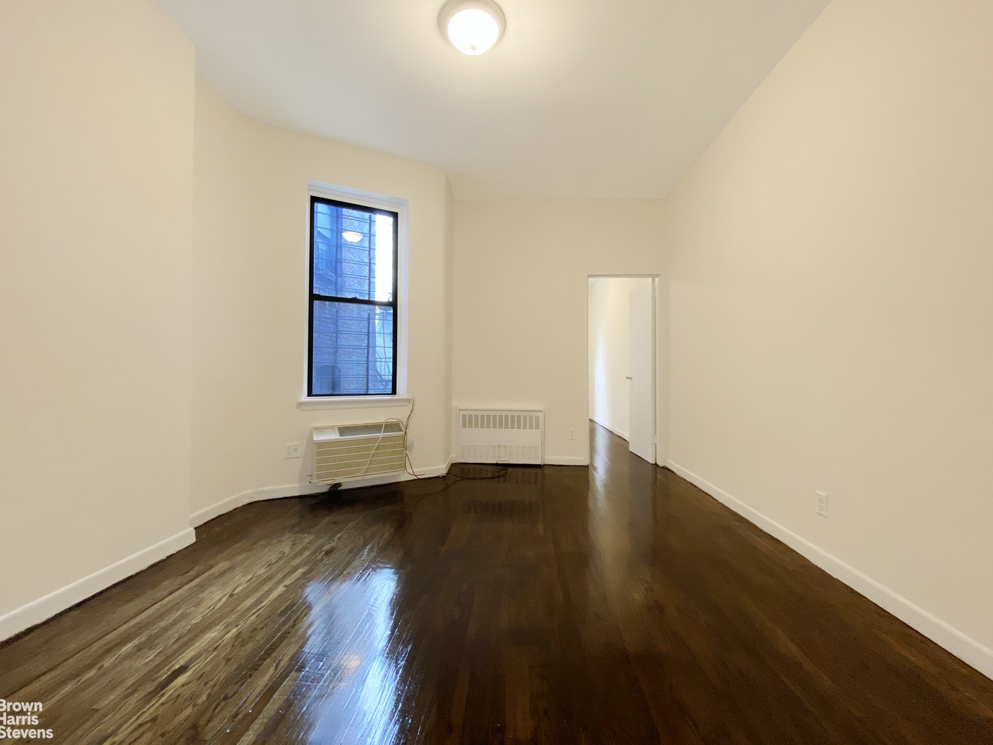 Photo 1 of 437 West 48th Street 1B, Midtown West, NYC, $1,750, Web #: 20408450