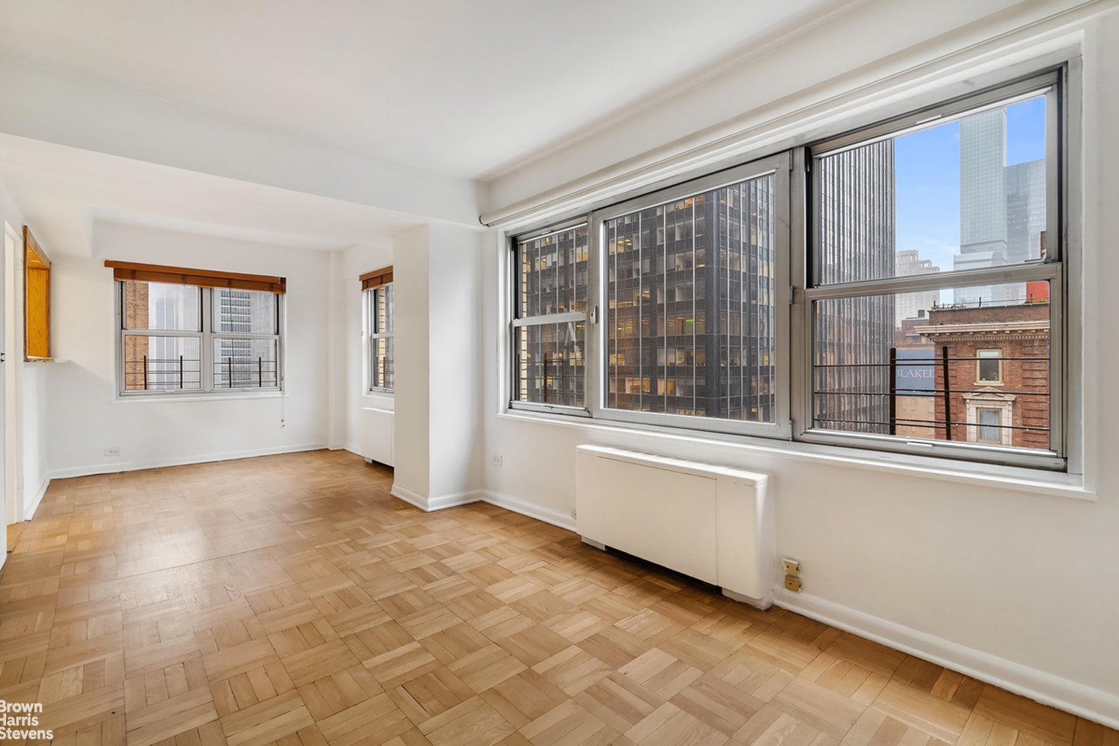Photo 1 of 77 West 55th Street 18E, Midtown East, NYC, $899,000, Web #: 20431146