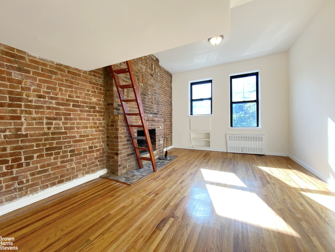 Photo 1 of 437 West 48th Street 3D, Midtown West, NYC, $1,650, Web #: 20489095