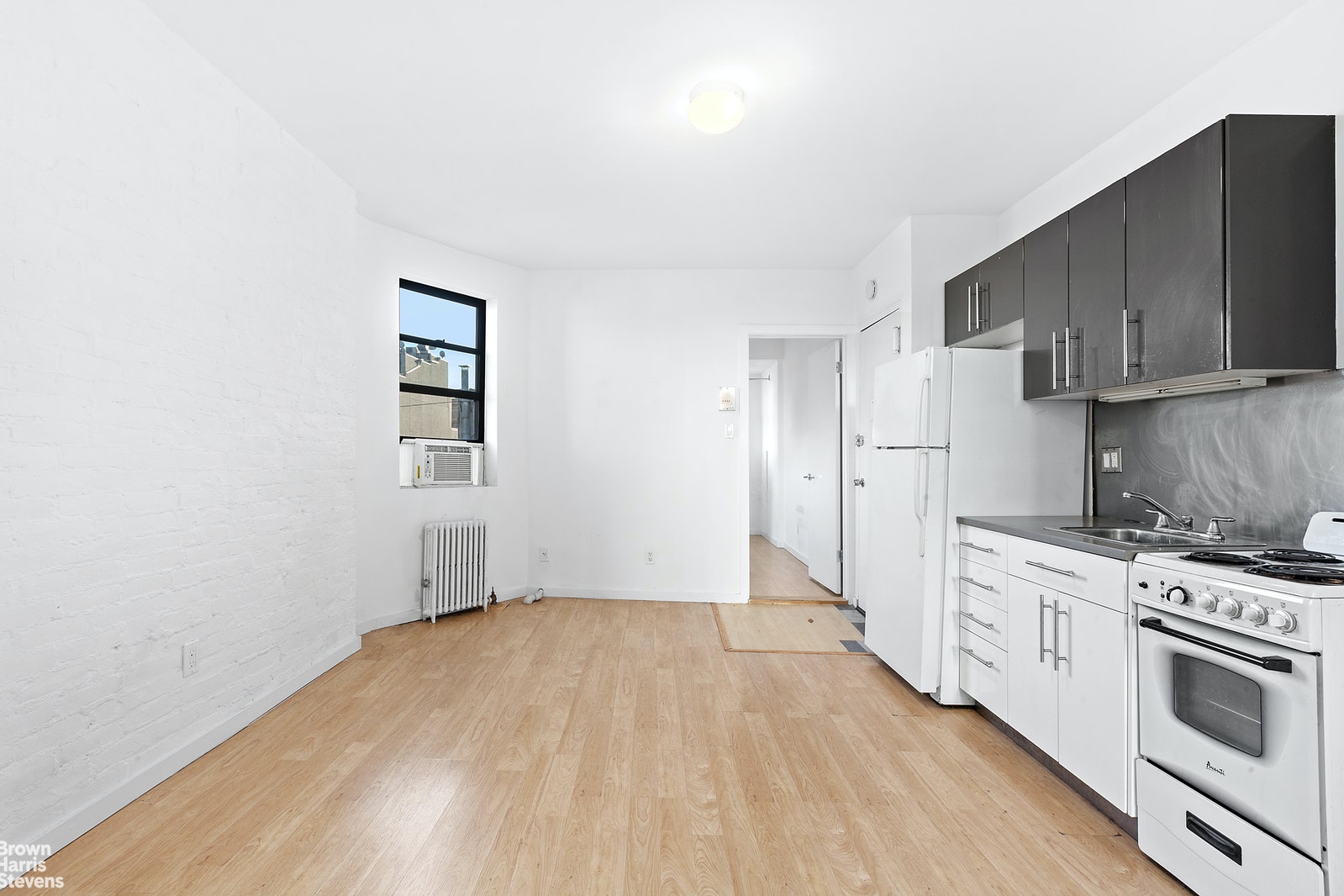 Photo 1 of 630 East 9th Street 18, East Village, NYC, $1,995, Web #: 20496012