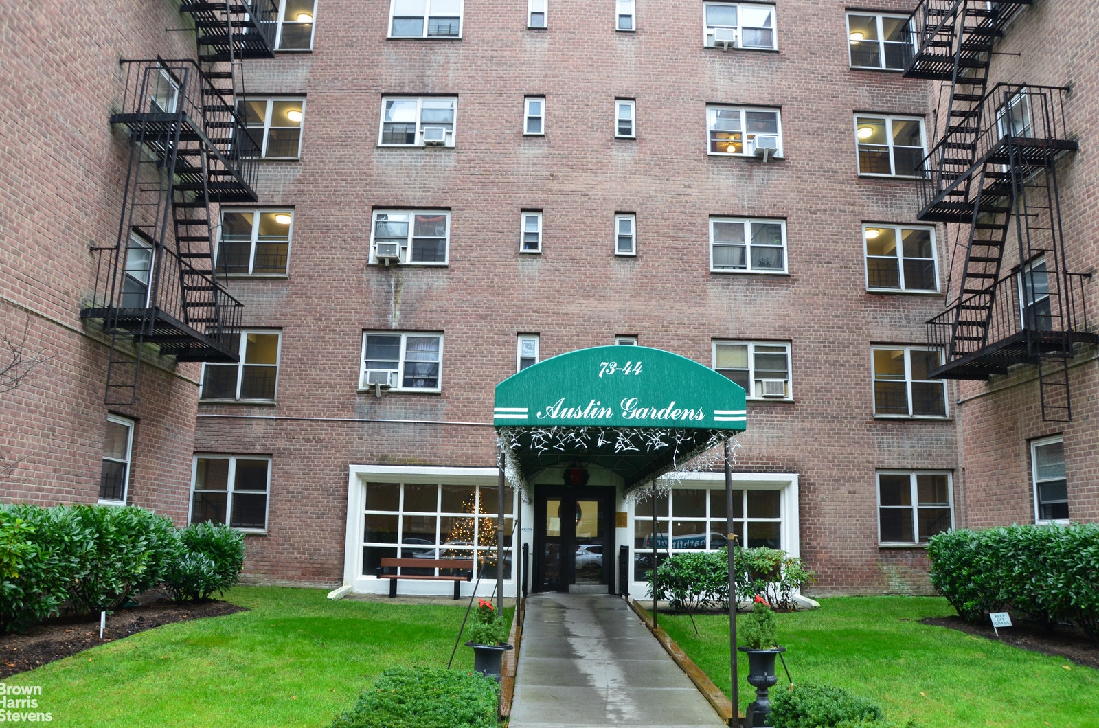 Photo 1 of 73 -44 Austin St 4O, Forest Hills, Queens, NY, $180,000, Web #: 20558430
