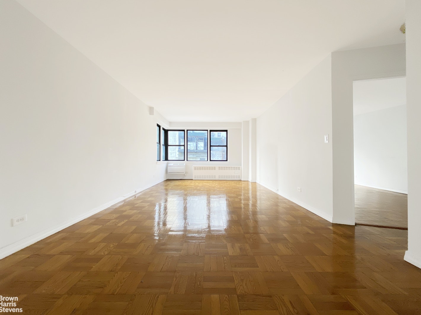 Photo 1 of 200 East 15th Street 4G, Gramercy Park, NYC, $3,100, Web #: 20588361