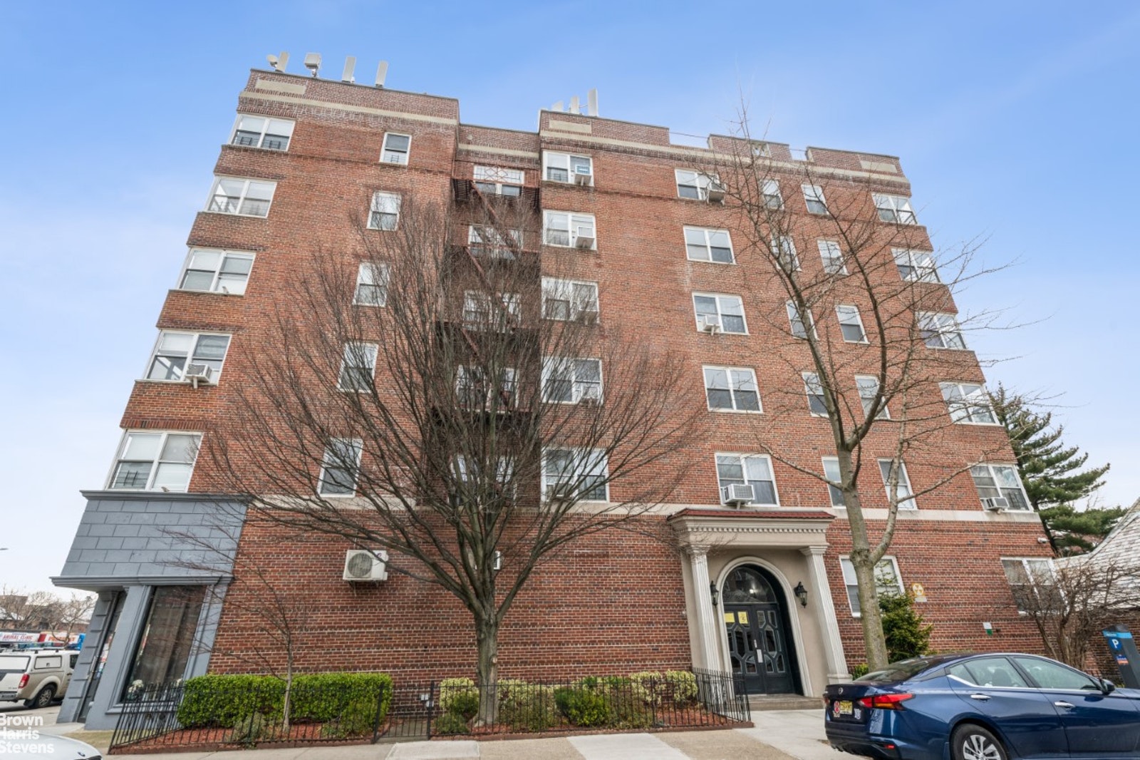 Photo 1 of 111 -50 75th Rd 61A, Forest Hills, Queens, NY, $308,000, Web #: 20615945