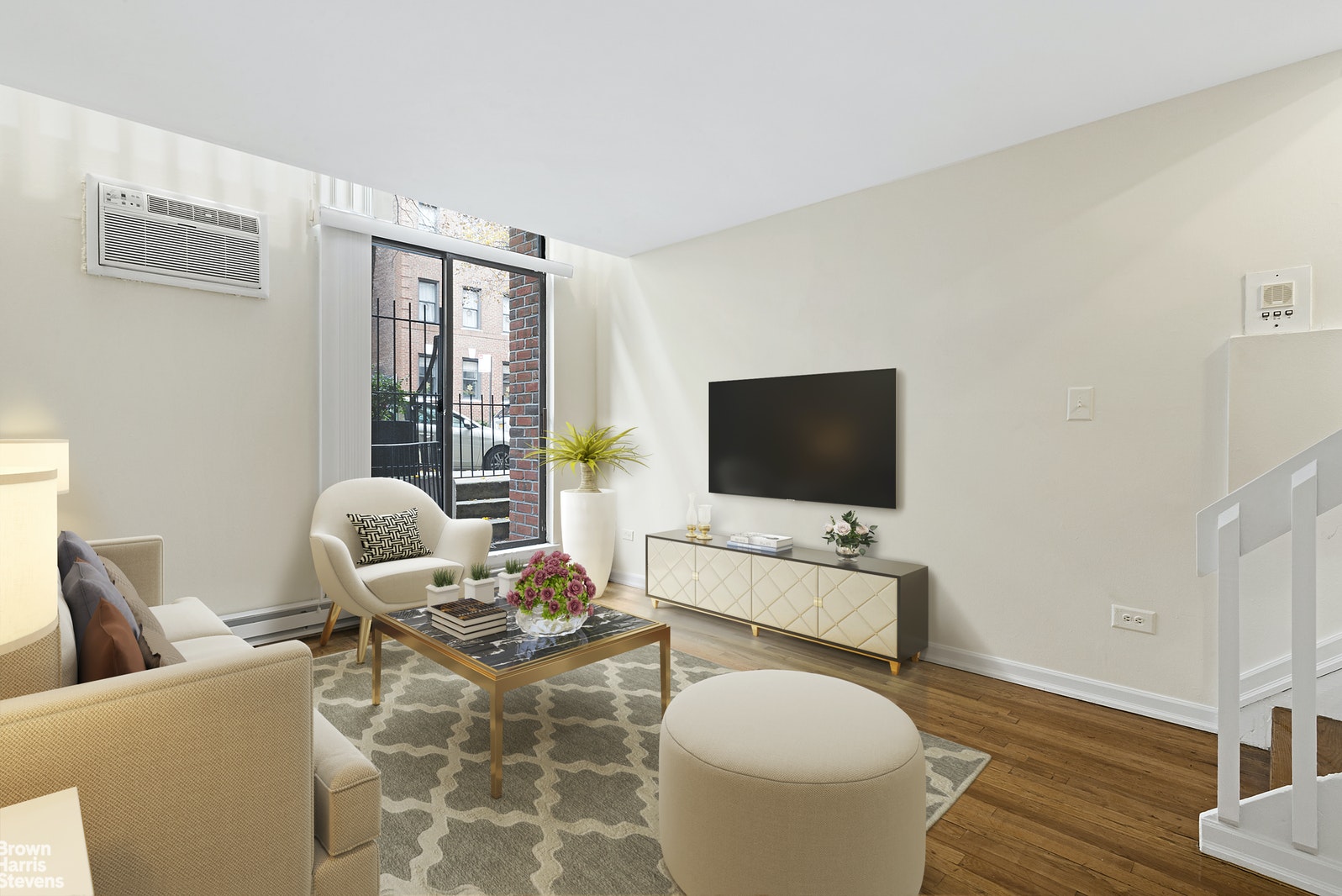 Photo 1 of 134 East 22nd Street 107, Gramercy Park, NYC, $2,800, Web #: 20666620