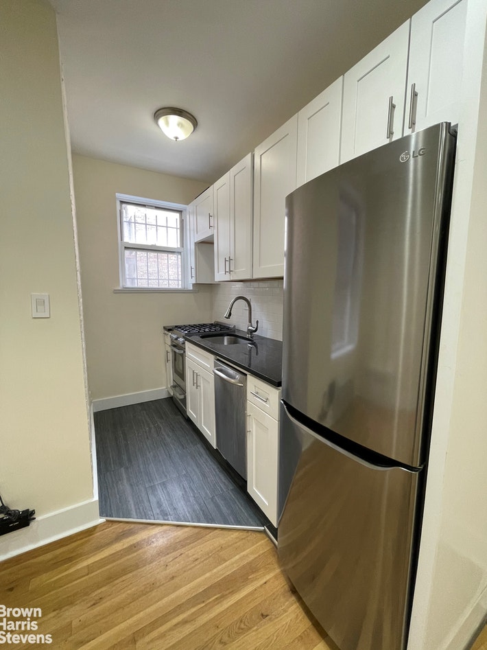 Photo 1 of 1670 Third Avenue 3C, Upper East Side, NYC, $1,795, Web #: 20668552