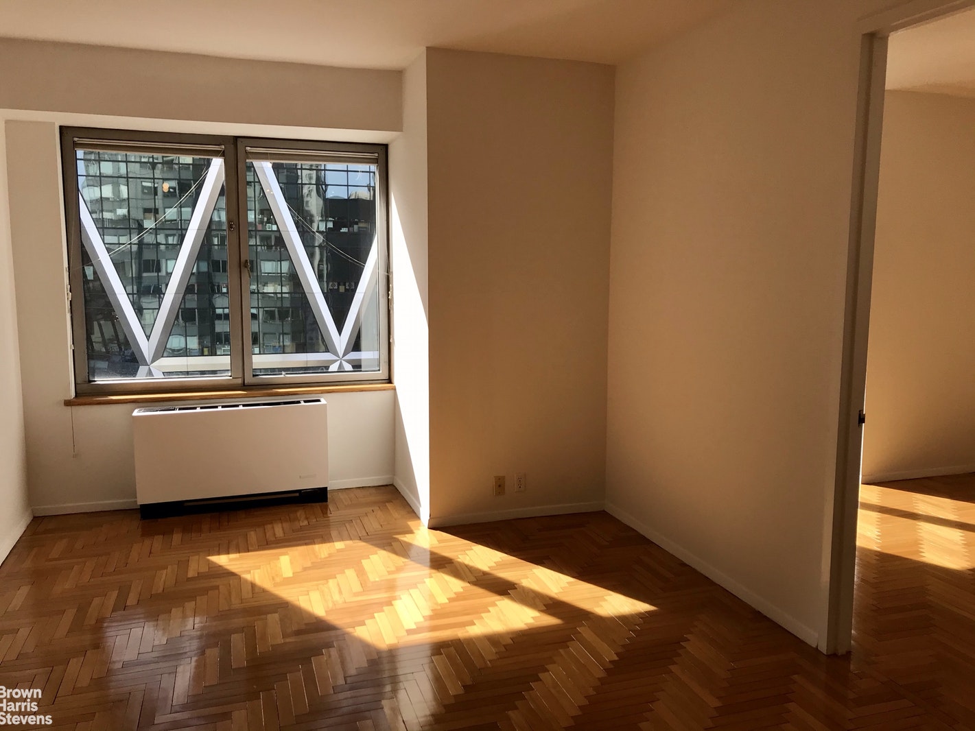 Photo 1 of 301 West 57th Street 27F, Midtown West, NYC, $2,500, Web #: 20696667