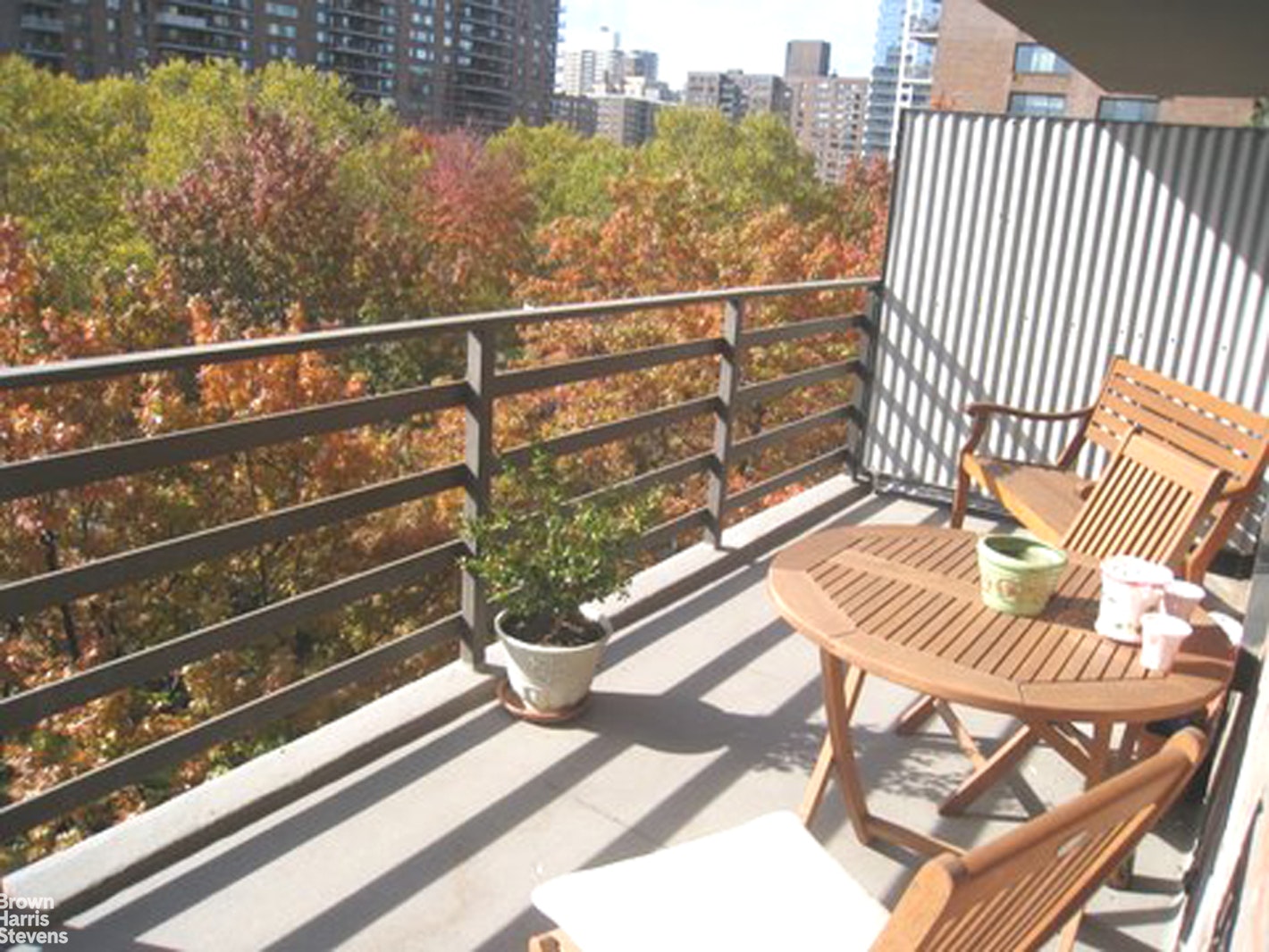 Photo 1 of 400 Central Park West 6X, Upper West Side, NYC, $999,000, Web #: 20734346