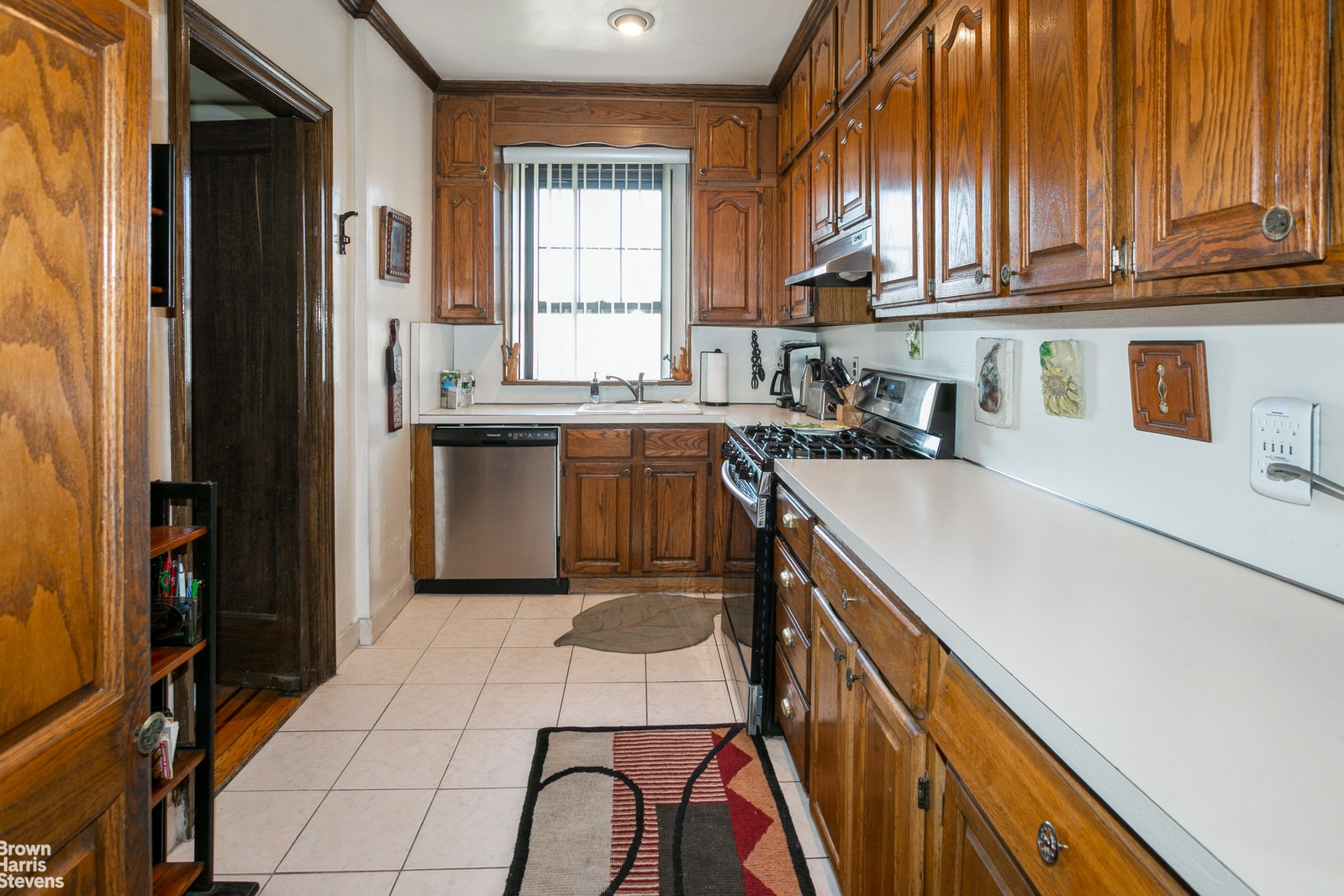 Photo 1 of 109 -14 Ascan Avenue 5H, Forest Hills, Queens, NY, $805,000, Web #: 20743712