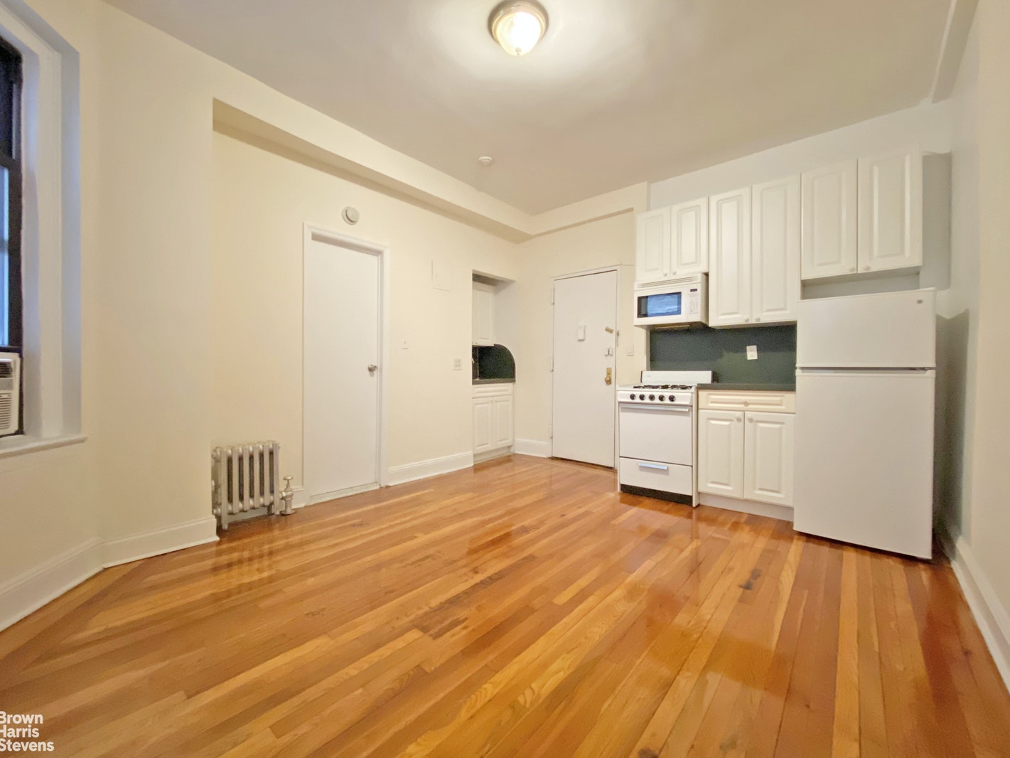 Photo 1 of 245 West 75th Street 2D, Upper West Side, NYC, $1,675, Web #: 20782808