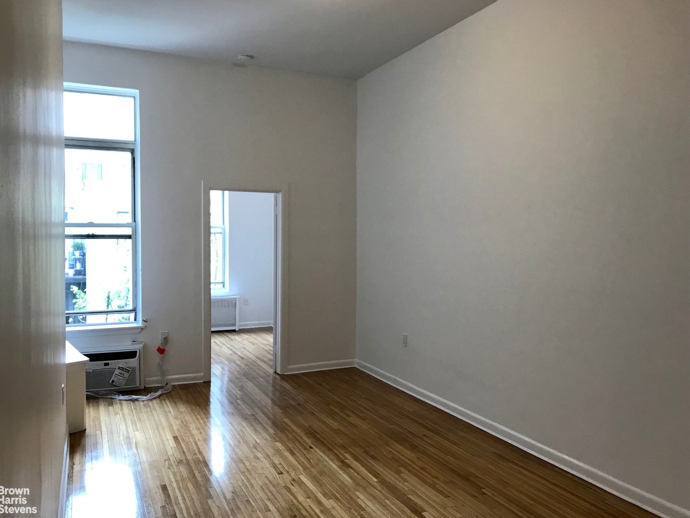 Photo 1 of 117 West 74th Street 2C, Upper West Side, NYC, $2,600, Web #: 20790368