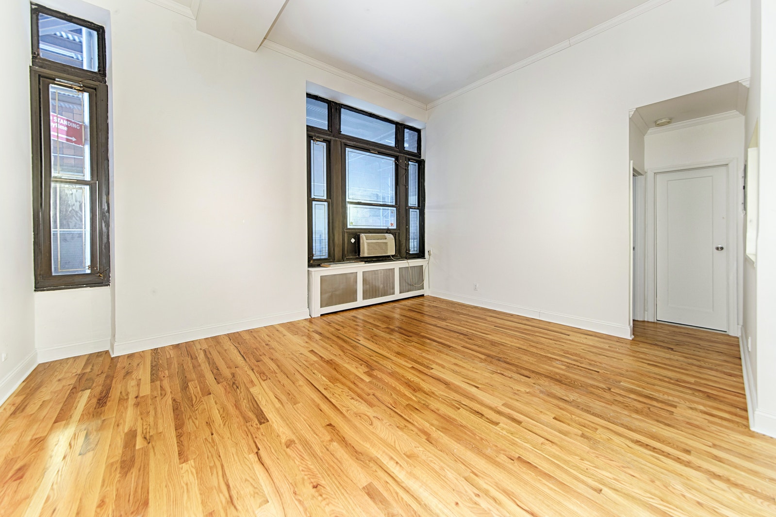 Photo 1 of 160  Front Street 1B, Financial District, NYC, $2,795, Web #: 20796848