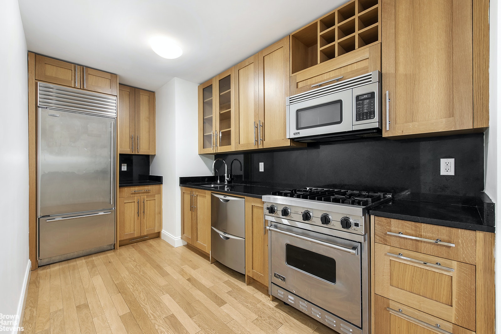 Photo 1 of 88 Greenwich Street 1015, Financial District, NYC, $2,695, Web #: 20833405