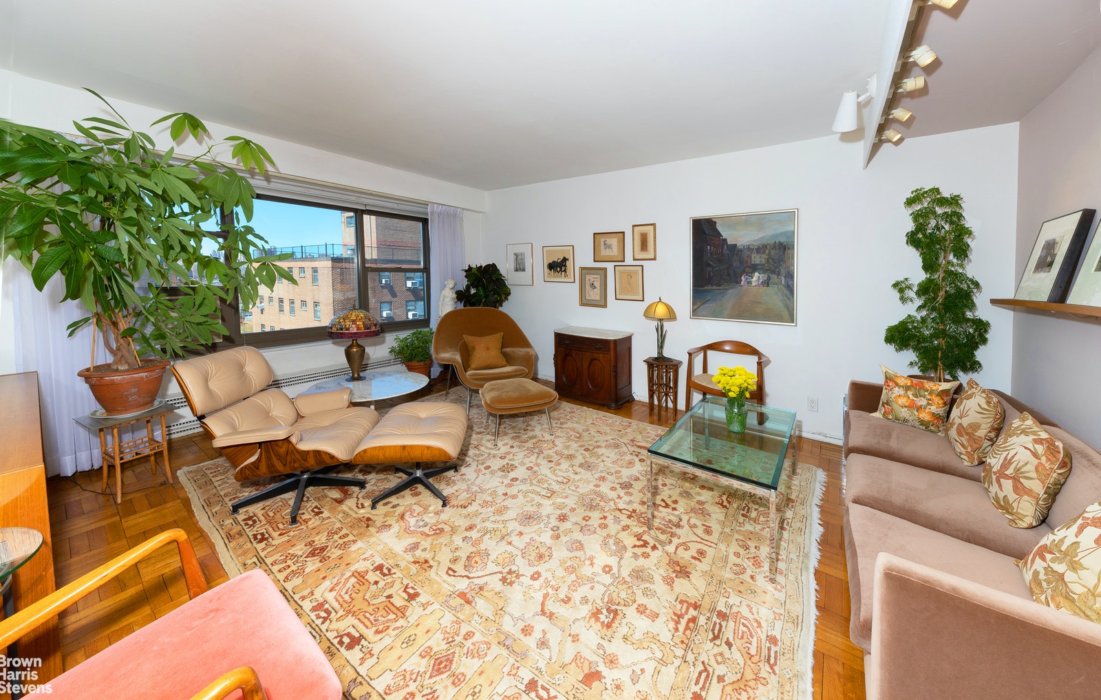 Photo 1 of 21 -36 33rd Rd 15C, Astoria, Queens, NY, $615,000, Web #: 20836747
