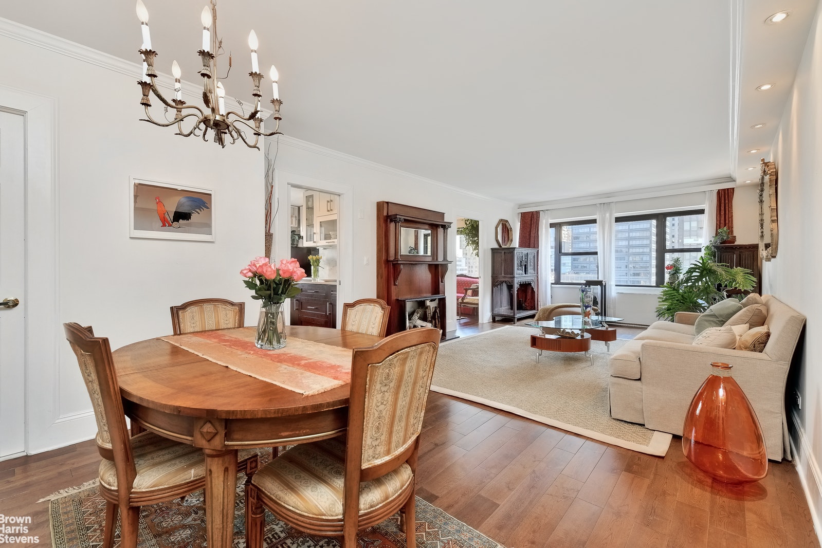 Photo 1 of 160 East 38th Street 22D, Midtown East, NYC, $1,150,000, Web #: 20837283