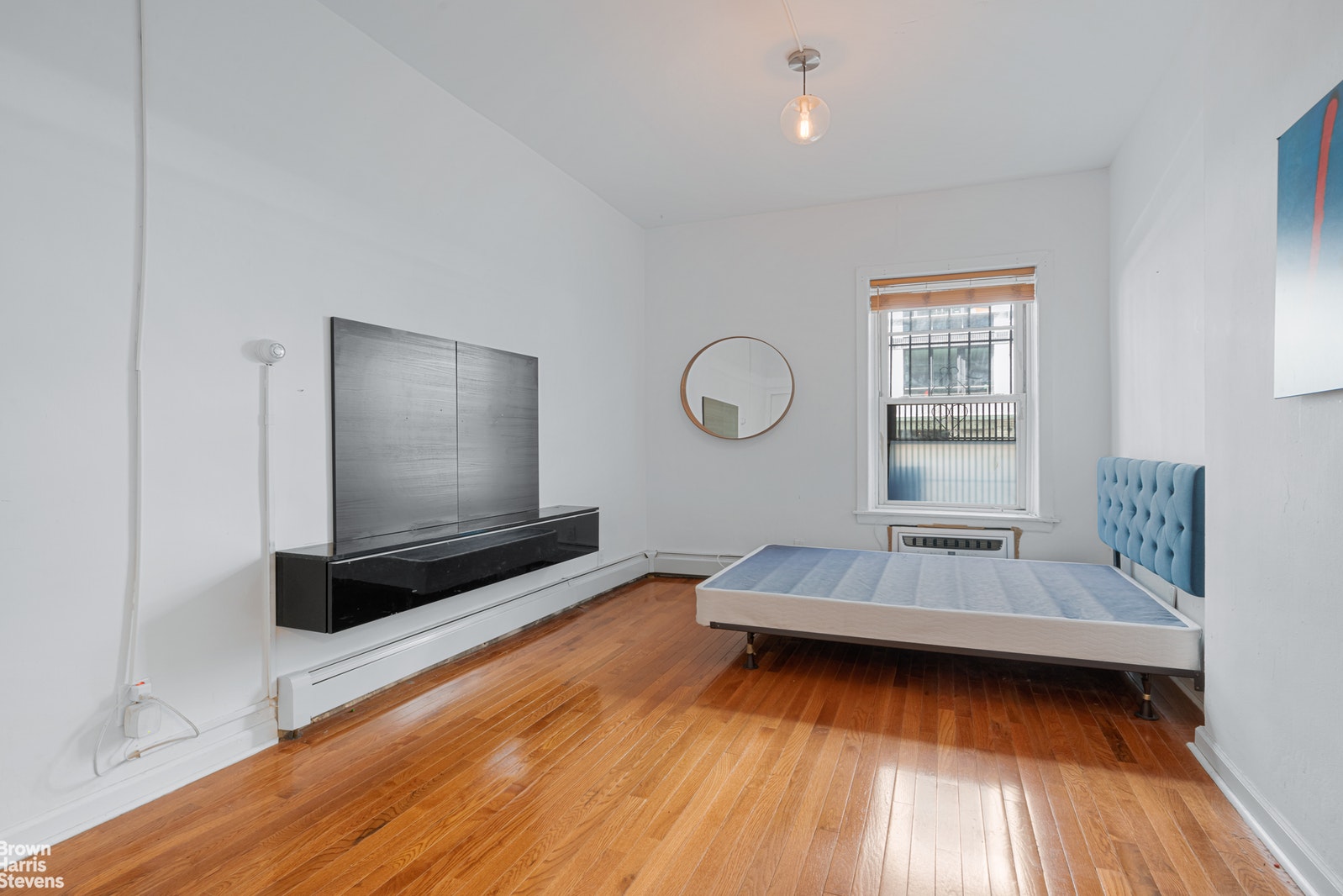 Photo 1 of 216 East 13th Street, East Village, NYC, $1,700, Web #: 20838922