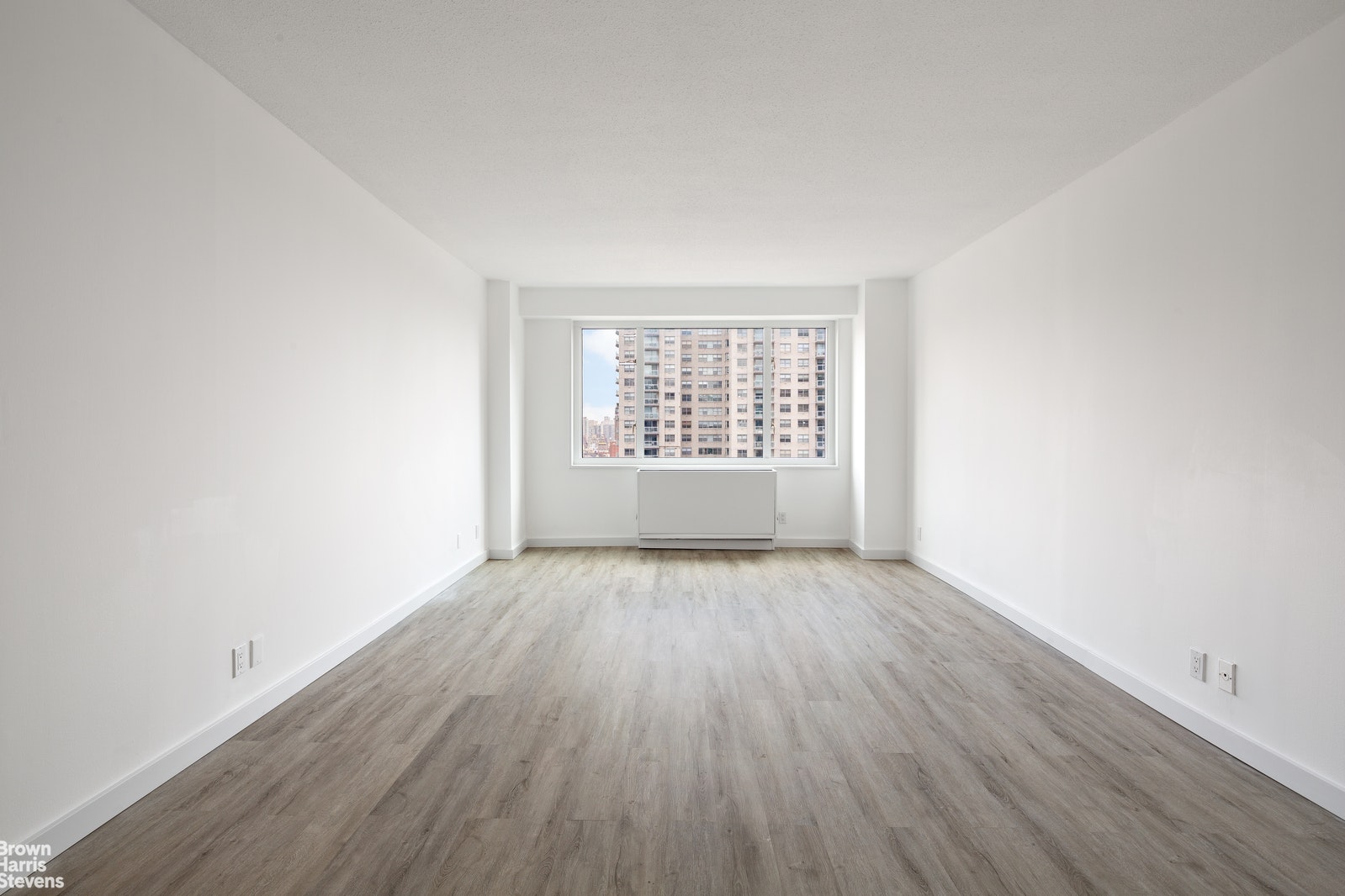 Photo 1 of 400 East 54th Street, Midtown East, NYC, $680,000, Web #: 20867192