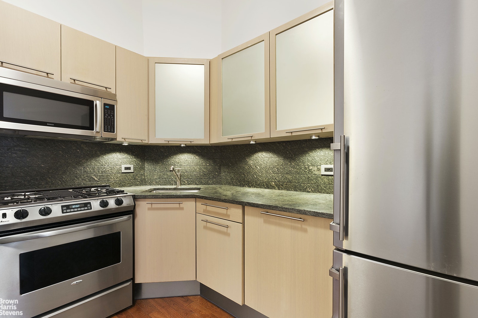 Photo 1 of 120 Greenwich Street 3H, Financial District, NYC, $2,495, Web #: 20906432