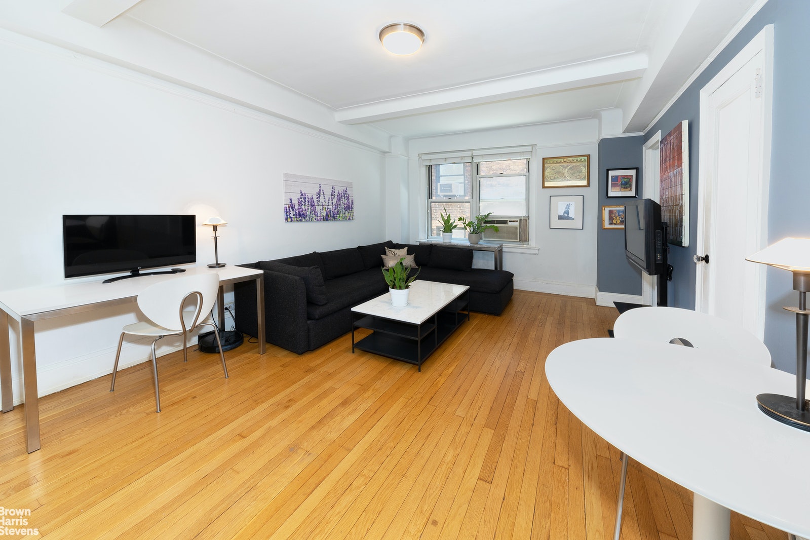 Photo 1 of 304 West 75th Street 10F, Upper West Side, NYC, $345,000, Web #: 20910910