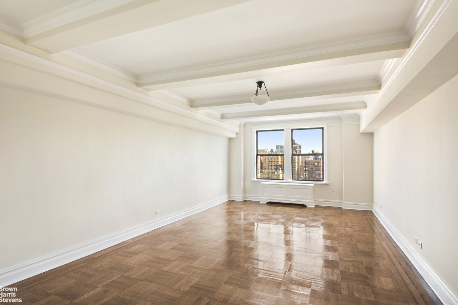 Photo 1 of 98 Riverside Drive 17F, Upper West Side, NYC, $8,300, Web #: 20955530