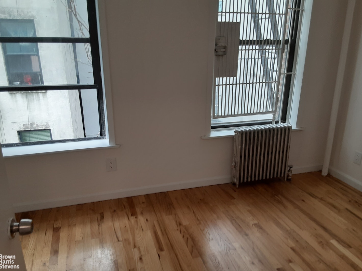 Photo 1 of 630 East 9th Street 20, East Village, NYC, $2,200, Web #: 20991491