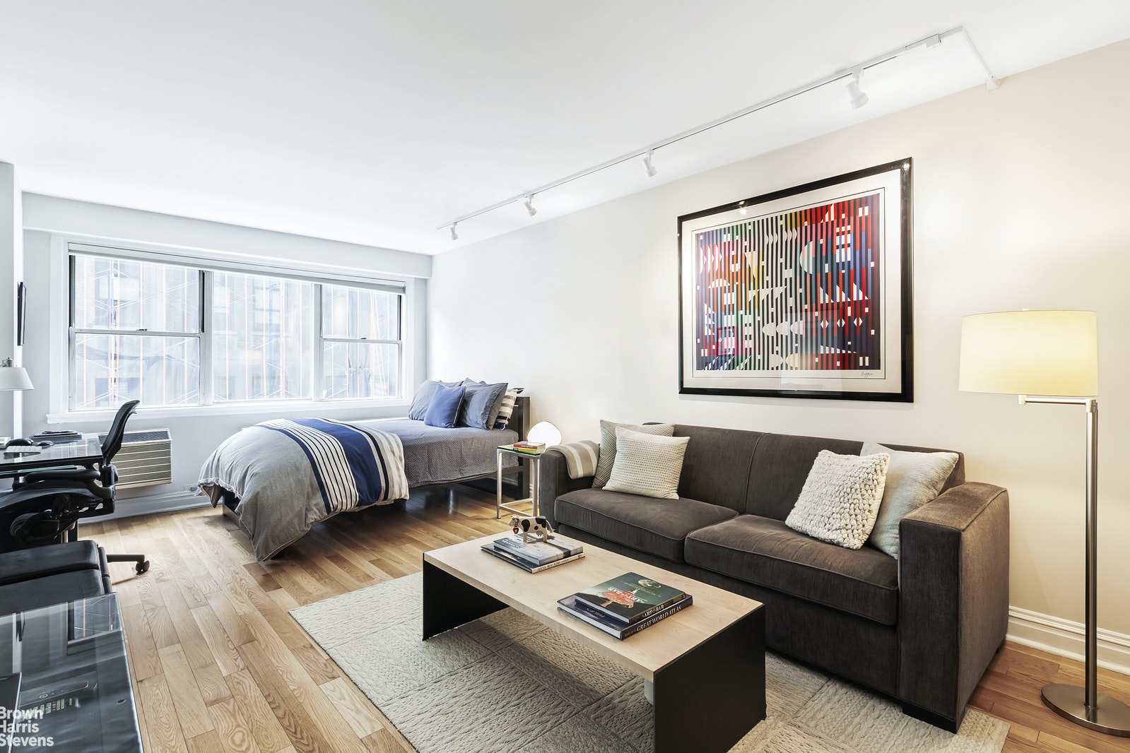 Photo 1 of 430 West 34th Street 5L, Midtown West, NYC, $393,000, Web #: 20993029