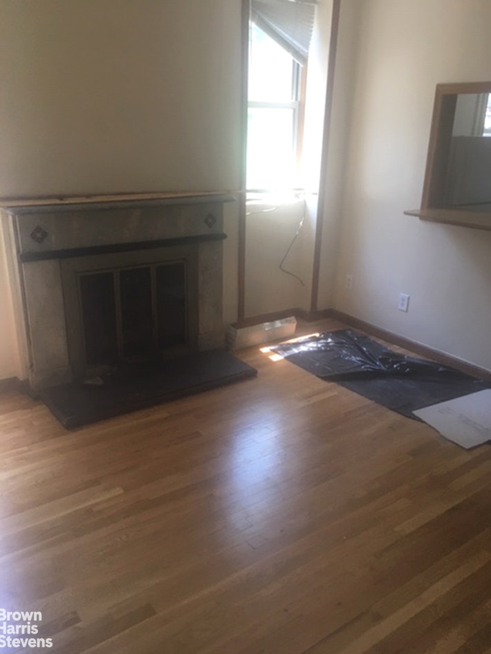 Photo 1 of 455 West 48th Street 2R, Midtown West, NYC, $2,100, Web #: 21028308