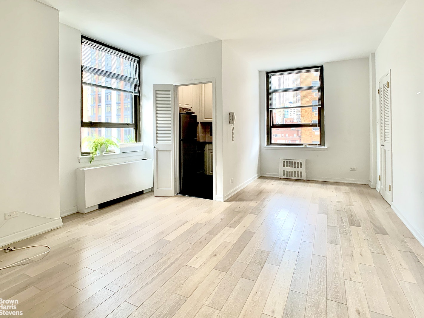 Photo 1 of 4 Park Avenue 11A, Midtown East, NYC, $1,960, Web #: 21029800